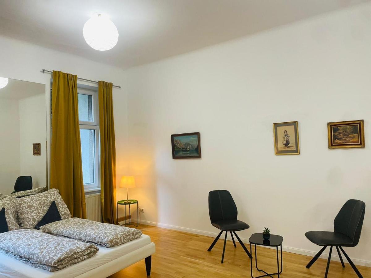 Direct City Center-Privat Rooms-5 Minutes Mariahilferstrasse Вена Экстерьер фото