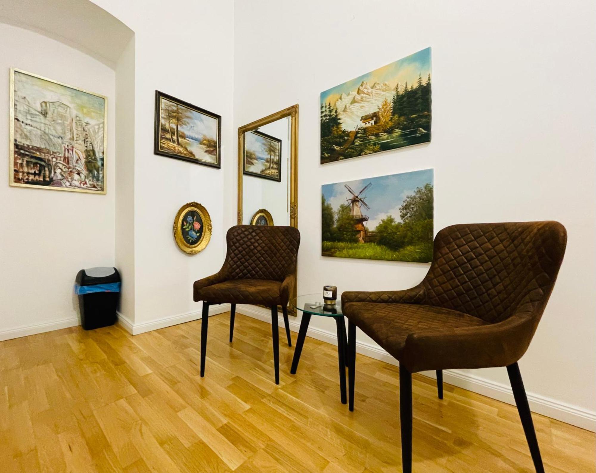 Direct City Center-Privat Rooms-5 Minutes Mariahilferstrasse Вена Экстерьер фото